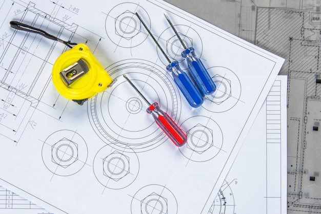 Cum să planifici o instalație electrică pentru un spațiu comercial nou